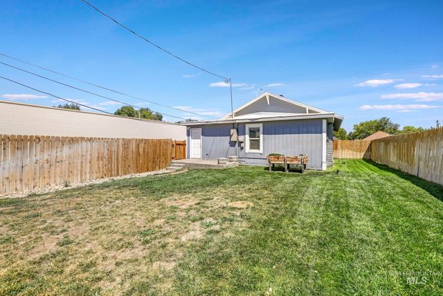 520 E 2nd Ave, Twin Falls, ID 83301