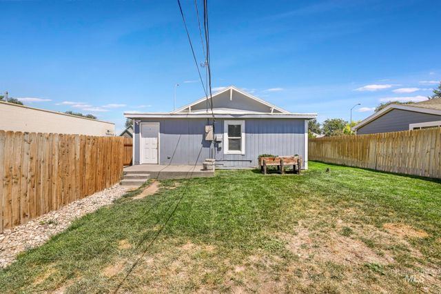 520 E 2nd Ave, Twin Falls, ID 83301
