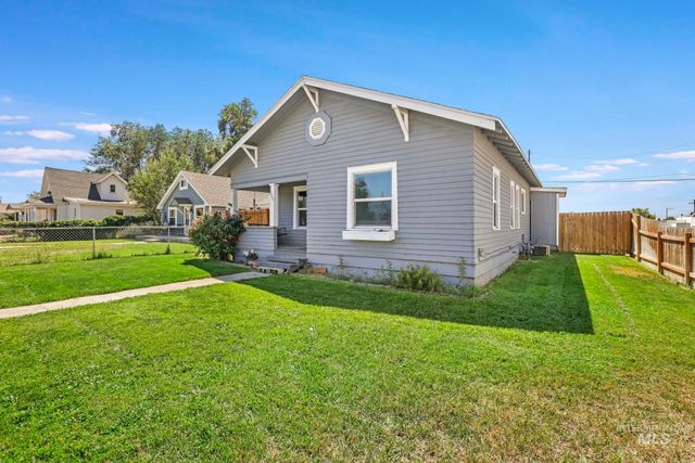 520 E 2nd Ave, Twin Falls, ID 83301