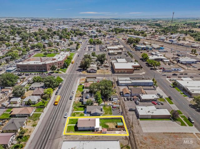 520 E 2nd Ave, Twin Falls, ID 83301