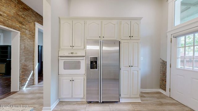 1036 S 6th St, Louisville, KY 40203