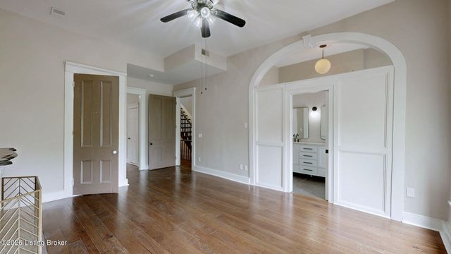 1036 S 6th St, Louisville, KY 40203