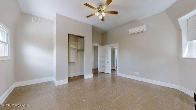 1036 S 6th St, Louisville, KY 40203