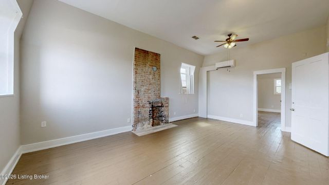 1036 S 6th St, Louisville, KY 40203