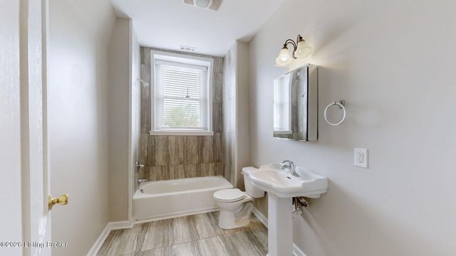1036 S 6th St, Louisville, KY 40203