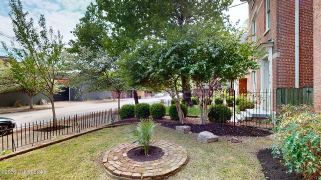 1036 S 6th St, Louisville, KY 40203