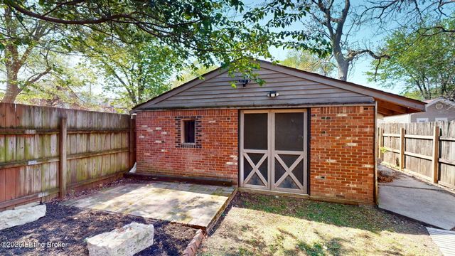 1036 S 6th St, Louisville, KY 40203