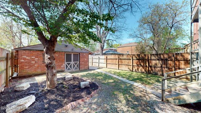 1036 S 6th St, Louisville, KY 40203
