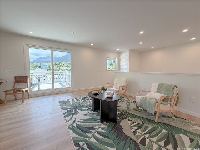 47-376 Ahuimanu Road D, Kaneohe, HI 96744