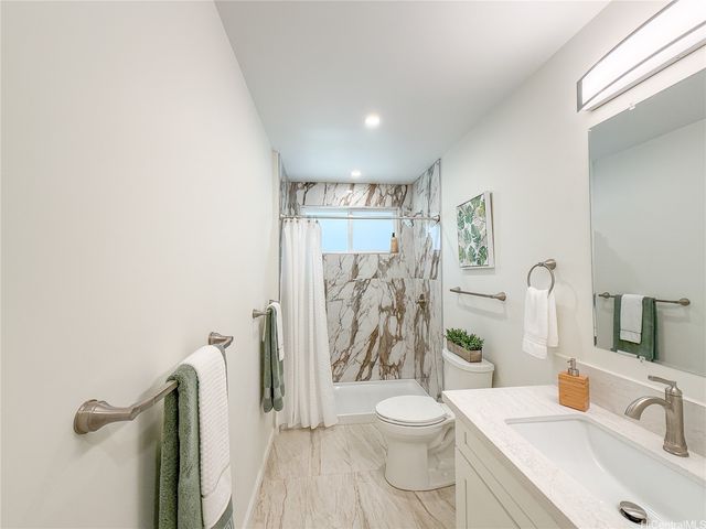 47-376 Ahuimanu Road D, Kaneohe, HI 96744