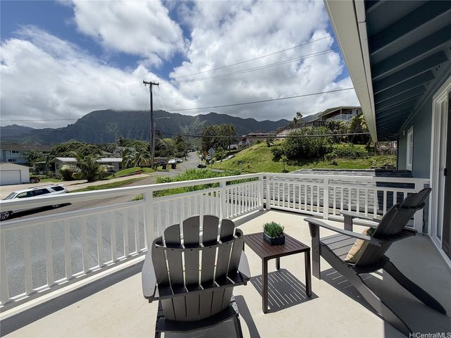 47-376 Ahuimanu Road D, Kaneohe, HI 96744