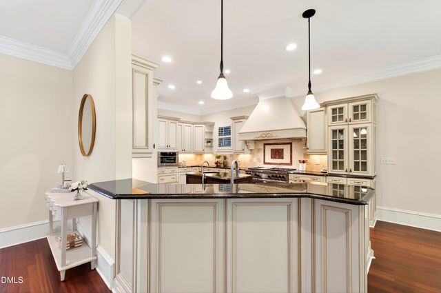 2805 Anderson Drive, Raleigh, NC 27608