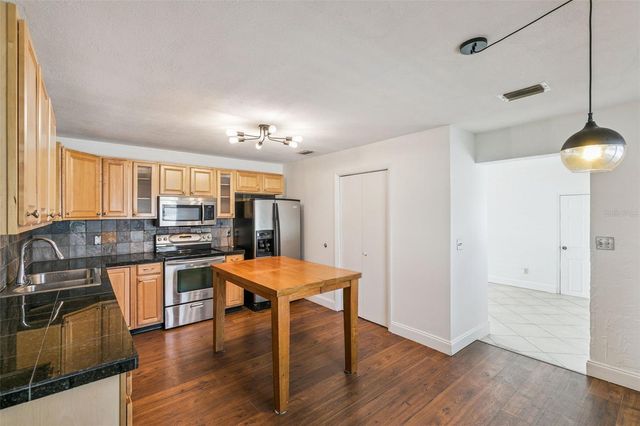1652 BERKSHIRE AVENUE, Winter Park, FL 32789