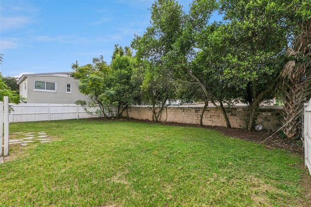 1652 BERKSHIRE AVENUE, Winter Park, FL 32789