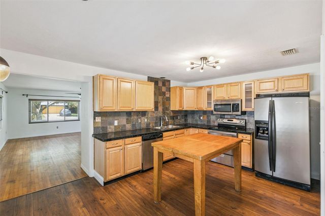 1652 BERKSHIRE AVENUE, Winter Park, FL 32789
