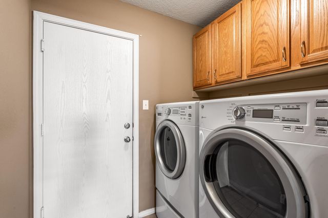 2451 Treviso Drive SE, Rio Rancho, NM 87124