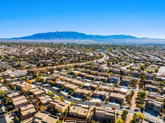 2451 Treviso Drive SE, Rio Rancho, NM 87124