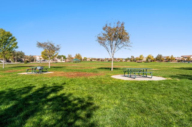 2451 Treviso Drive SE, Rio Rancho, NM 87124