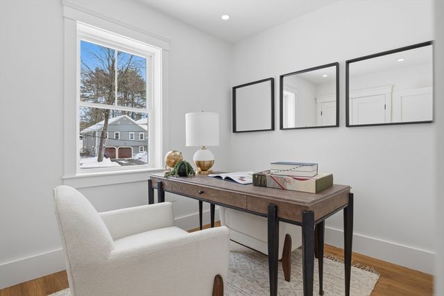 1 Plymouth Rd, Winchester, MA 01890