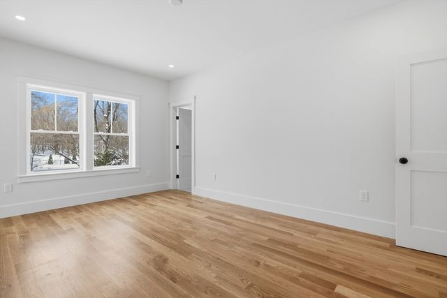 1 Plymouth Rd, Winchester, MA 01890
