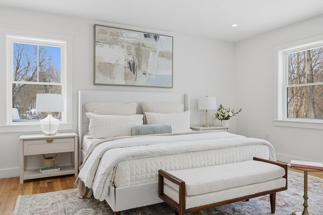 1 Plymouth Rd, Winchester, MA 01890