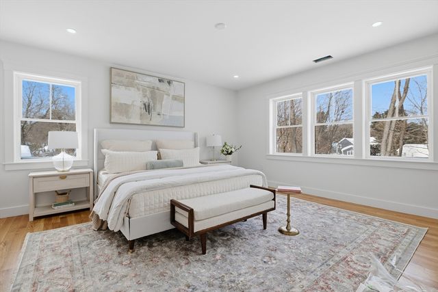1 Plymouth Rd, Winchester, MA 01890