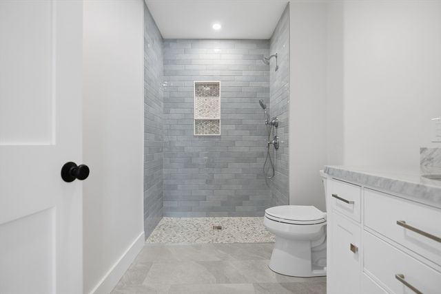 1 Plymouth Rd, Winchester, MA 01890