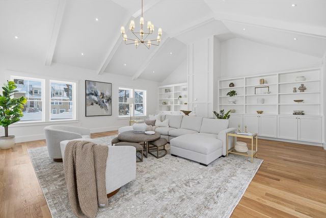 1 Plymouth Rd, Winchester, MA 01890