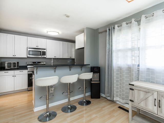 3005 Green Meadow Lane, Cary, IL 60013