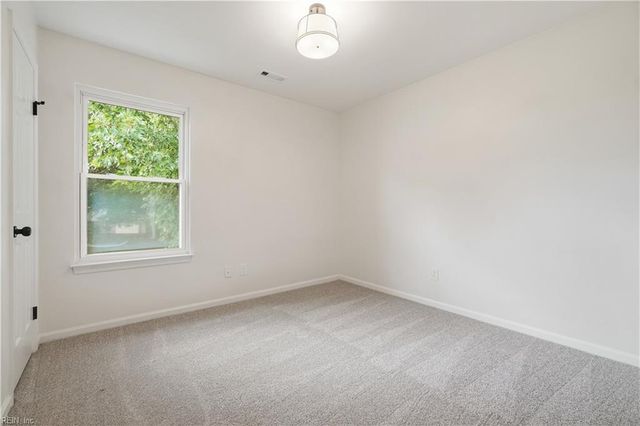 997 Maitland DR, Virginia Beach, VA 23454