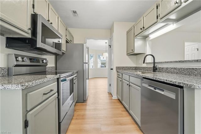 997 Maitland DR, Virginia Beach, VA 23454