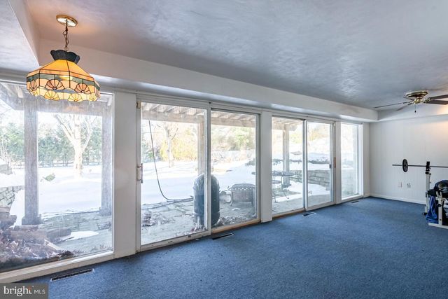 1519 MEADOWLARK RD, Wyomissing, PA 19610