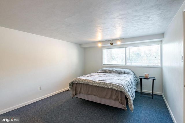 1519 MEADOWLARK RD, Wyomissing, PA 19610