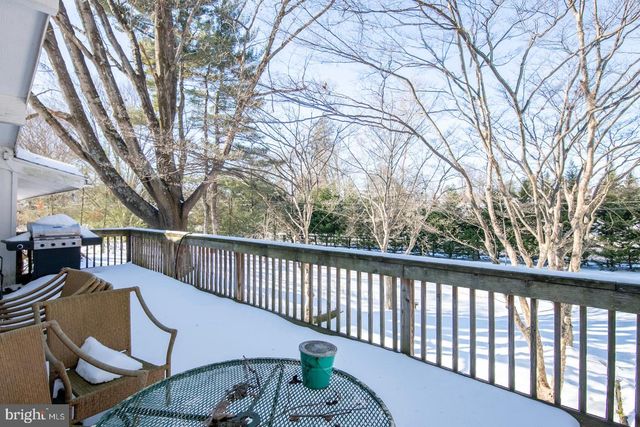 1519 MEADOWLARK RD, Wyomissing, PA 19610