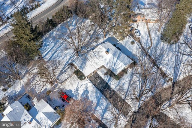 1519 MEADOWLARK RD, Wyomissing, PA 19610