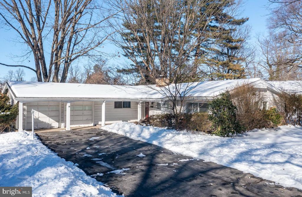 1519 MEADOWLARK RD, Wyomissing, PA 19610