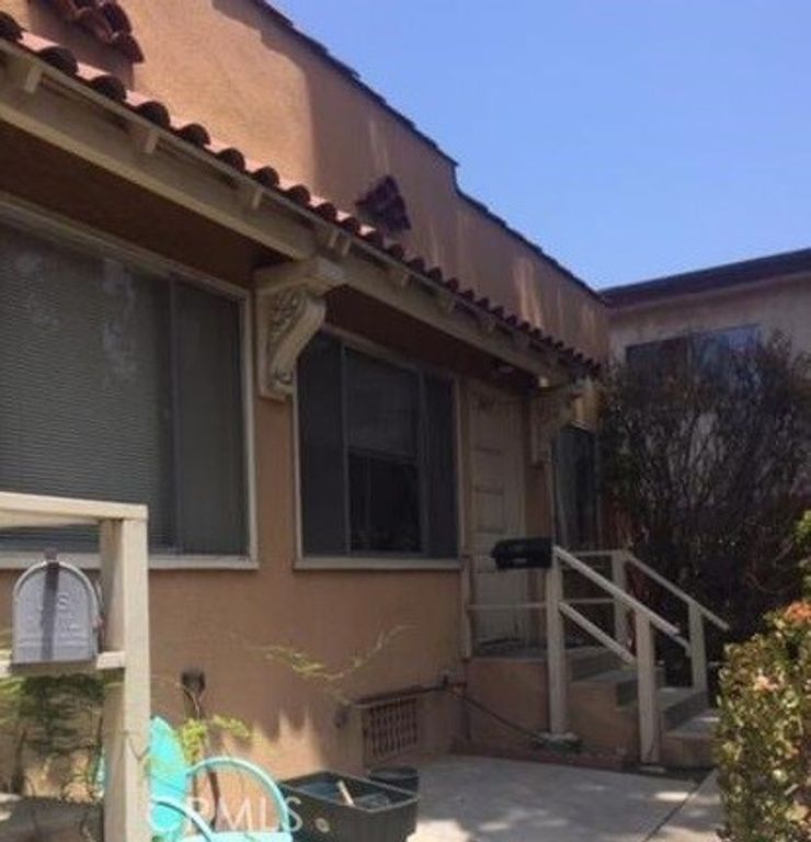 247 S Carondelet Street, Los Angeles, CA 90057 — photo 2