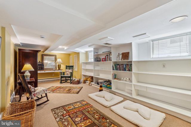 4612 ASBURY PL NW, Washington, DC 20016