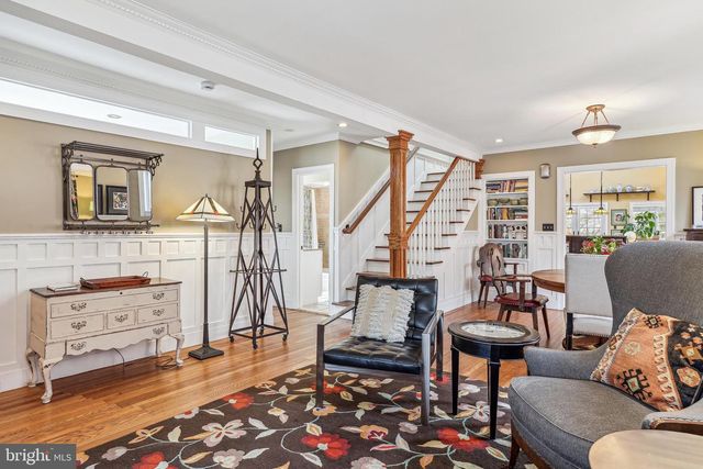 4612 ASBURY PL NW, Washington, DC 20016