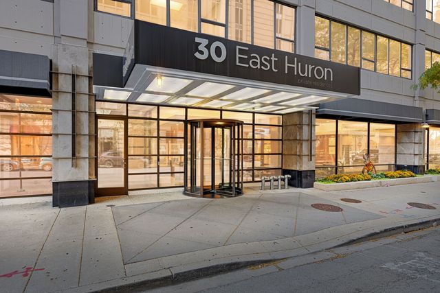 30 E Huron Street 3410, Chicago, IL 60611