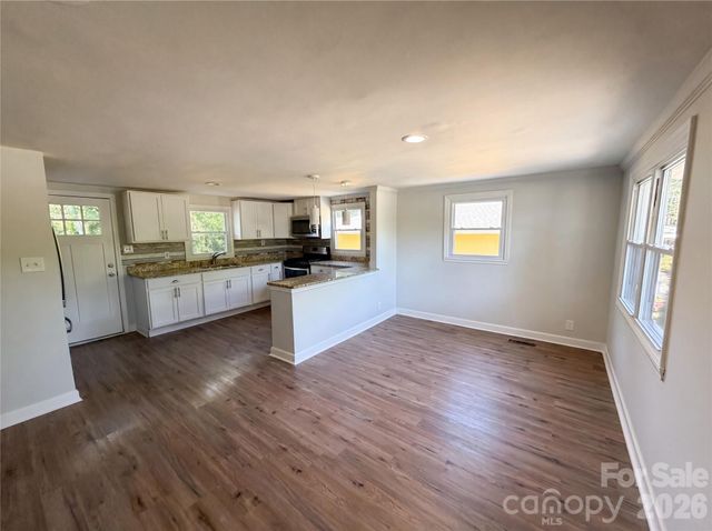 13311 Central Avenue, Huntersville, NC 28078