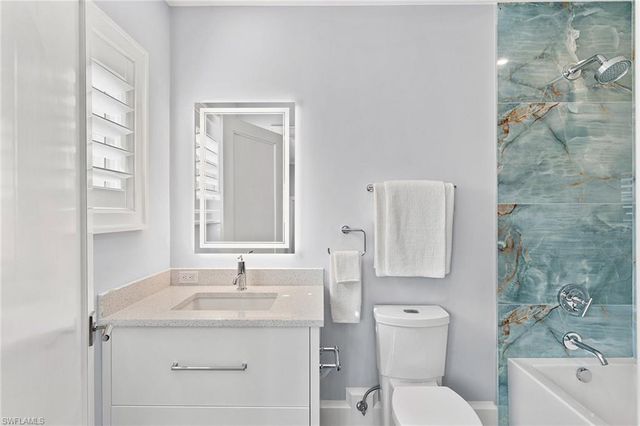 810 9th ST S, Naples, FL 34102