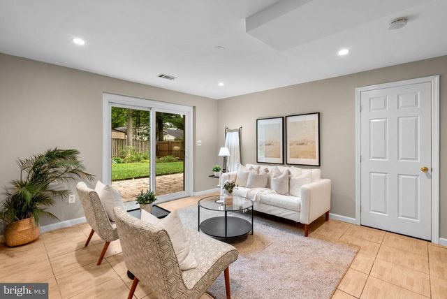 14007 CONGRESS DR, Rockville, MD 20853