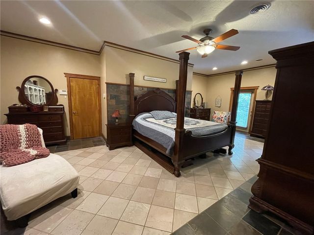 8793 Apple Glen, Rogers, AR 72756