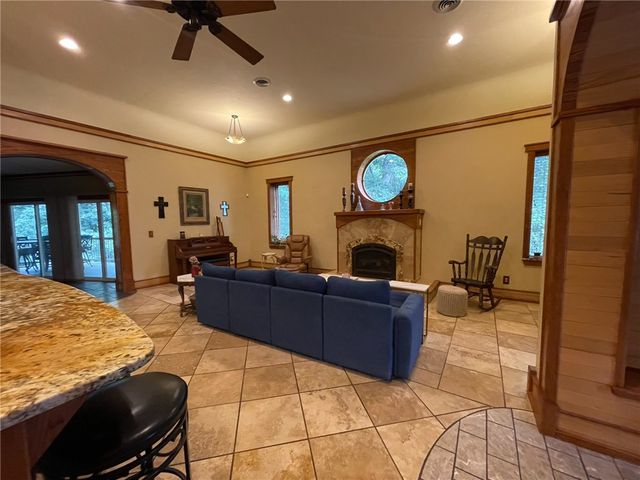8793 Apple Glen, Rogers, AR 72756