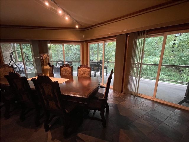 8793 Apple Glen, Rogers, AR 72756