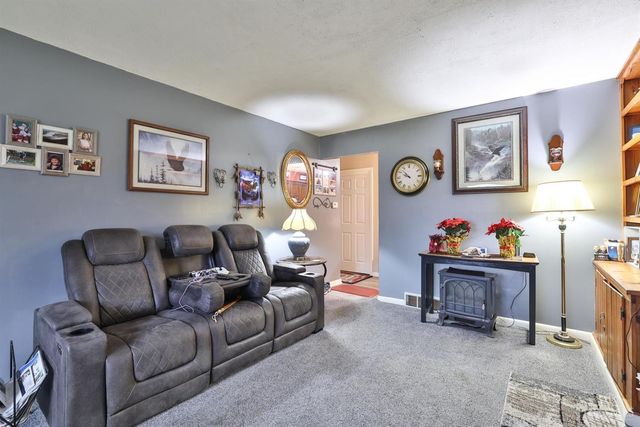 425 Clara Drive, Trenton, OH 45067