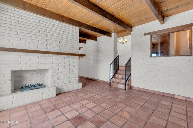 11295 ENID WILSON Lane, El Paso, TX 79936