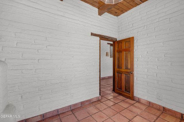 11295 ENID WILSON Lane, El Paso, TX 79936