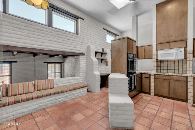 11295 ENID WILSON Lane, El Paso, TX 79936